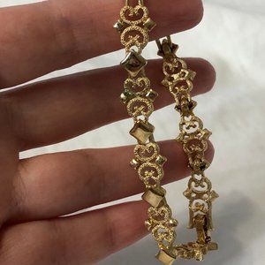 Vintage Avon Precious Pretenders Gold Tone Scroll Link Bracelet